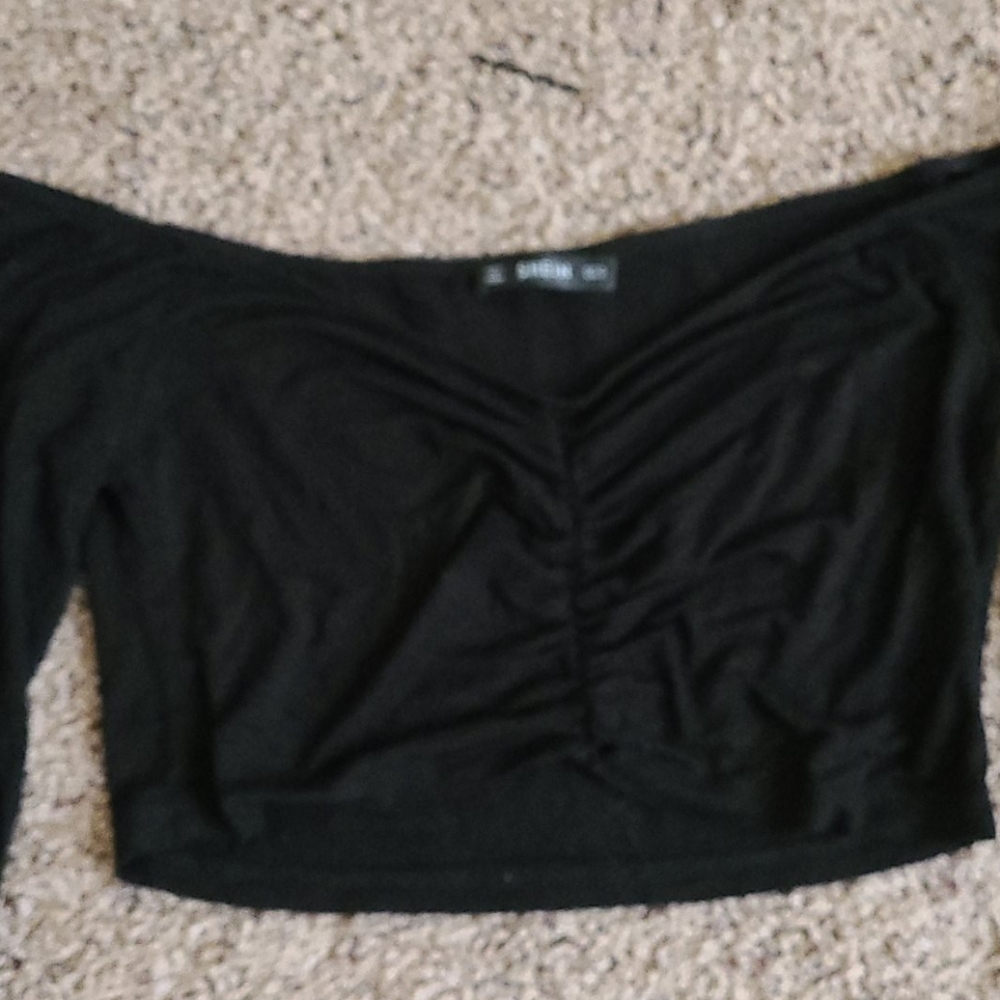 Like new long sleeve crop top - Picture 4 of 6